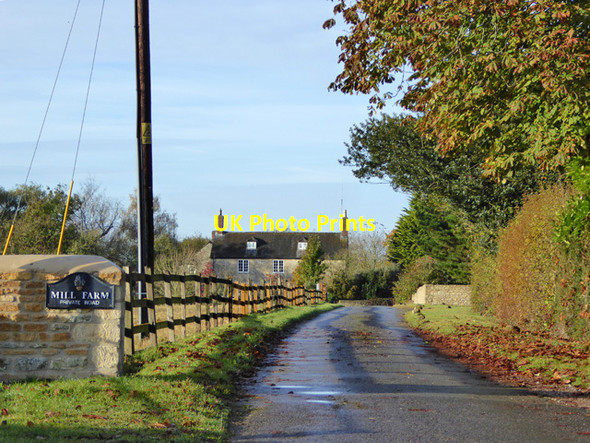Photo 6"x4" Mill Farm, Islip Islip\/SP5214 c2016