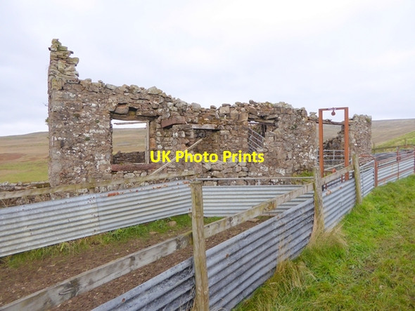 Photo 6"x4" Livestock pens and derelict barn Busk\/NY6042 c2016