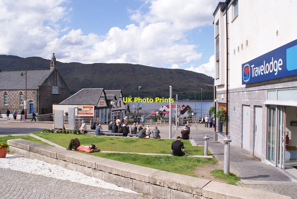 Photo 6"x4" Sunny Fort William Fort William\/An Gearasdan c2016
