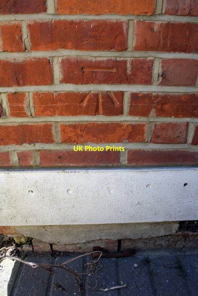 Photo 6"x4" Benchmark on #372 London Road Amen Corner\/SU8468 c2015