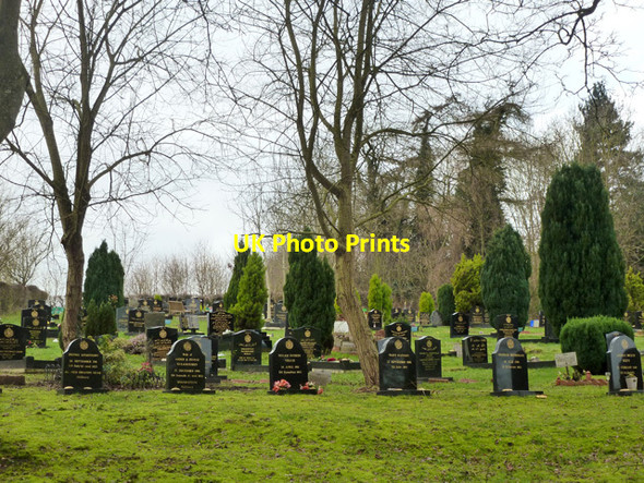 Photo 6"x4" Woodcock Hill Cemetery, north-west part Rickmansworth c2015