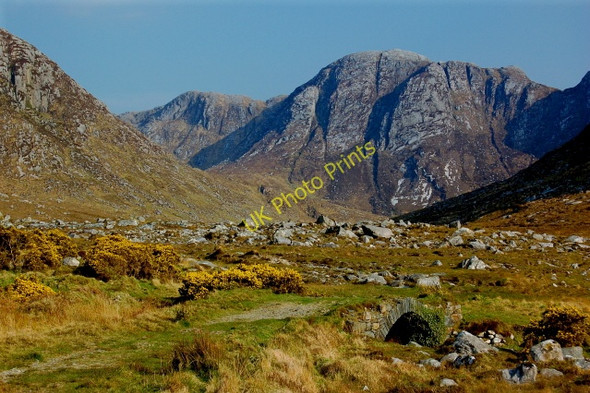 Photo 6"x4" Poison Glen - View of arched footbridge & mountains Money Beg c2008