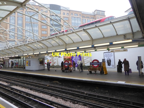 Photo 6"x4" Hammersmith Underground Station - Piccadilly Line platforms Hammersmith\/TQ2279 c2016