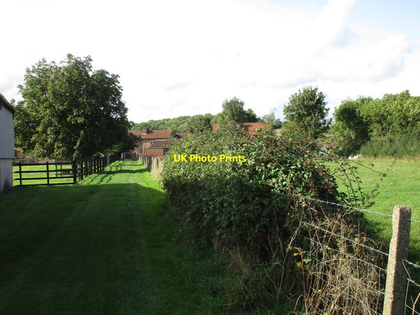 Photo 6"x4" Footpath from the church, Owthorpe Owthorpe c2016