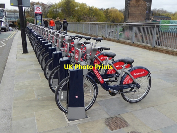 Photo 6"x4" Cycle hire docking station, Goods Way London c2016