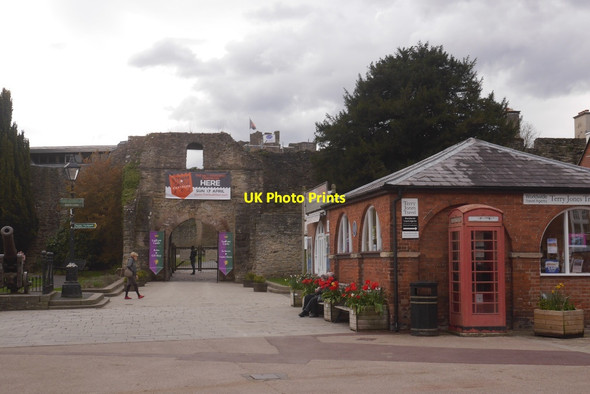 Photo 6"x4" Entrance, Ludlow Castle Ludlow c2016