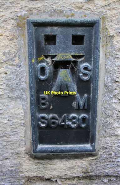Photo 6"x4" Benchmark on 'The Old Court' Burford\/SP2512 c2016