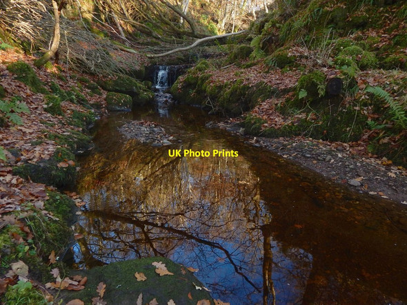 Photo 6"x4" A pool on the Red Burn Craigendoran c2016