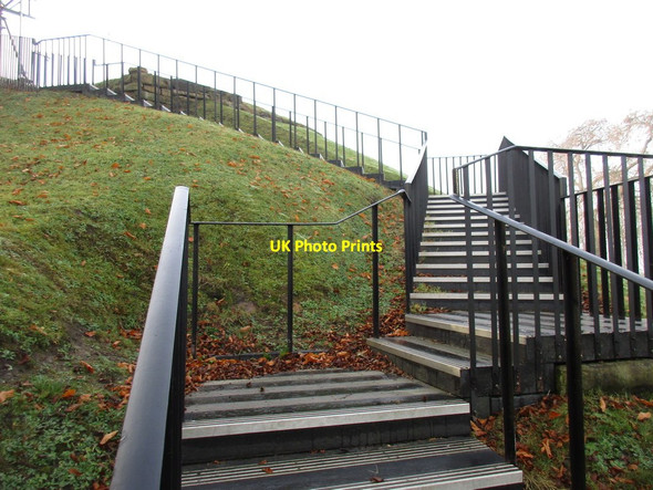 Photo 6"x4" Steps to the Keep Pontefract c2016