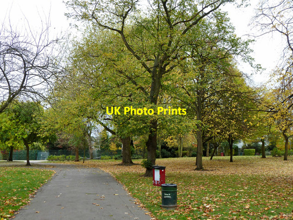 Photo 6"x4" Path into Mountsfield Park Catford\/TQ3873 c2011