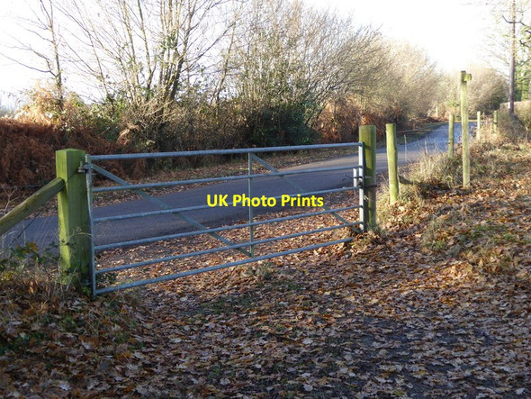 Photo 6"x4" Footpath reaches Jackrells Lane from the east Southwater Street c2016