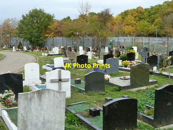 Photo 6"x4" In Hither Green Cemetery Catford\/TQ3873 c2011