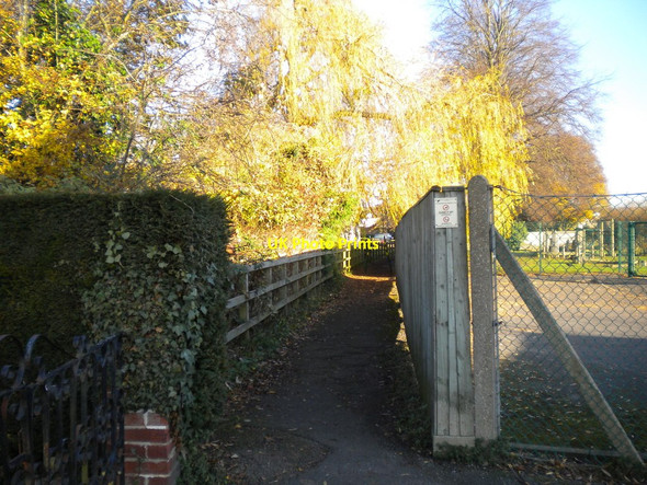 Photo 6"x4" Footpath to Cashes Green Road, Cainscross Stroud\/SO8405 c2016