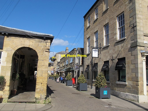Photo 6"x4" The Shambles, Wetherby (2) Wetherby c2016
