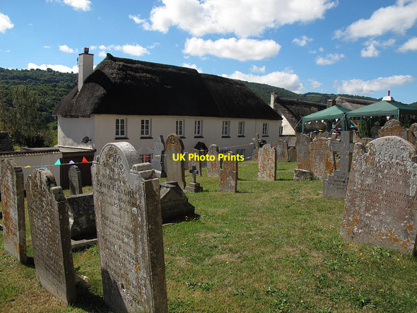 Photo 6"x4" St Mary's church, Dunsford -  churchyard memorials Dunsford\/SX8189 c2016