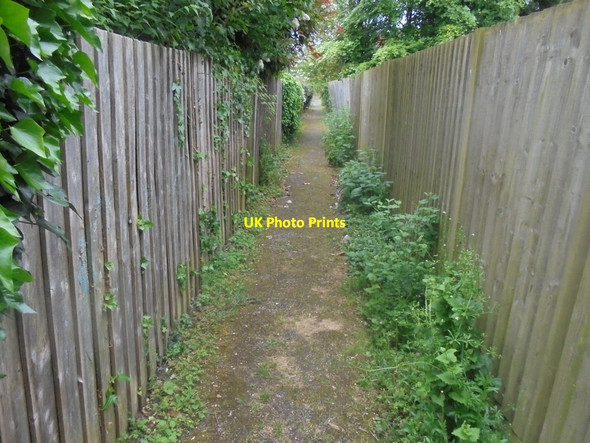 Photo 6"x4" Between the houses East Oakley c2016