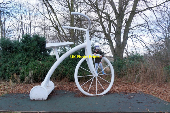 Photo 6"x4" Giant trike sculpture, Vogrie Country Park Dewartown c2017
