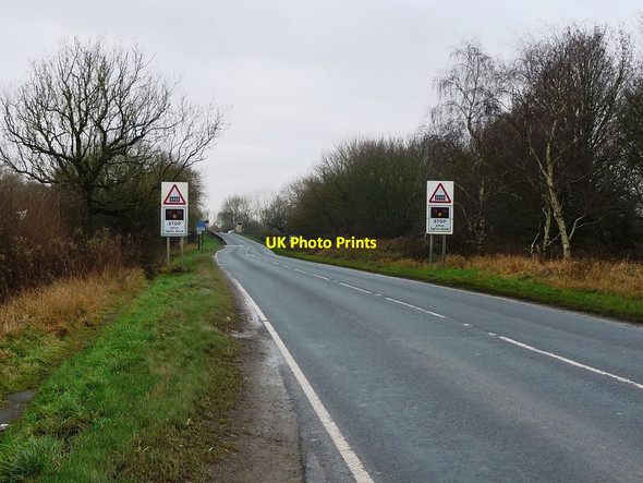 Photo 6"x4" Warning of a level crossing on the A614 Rawcliffe\/SE6822 c2017