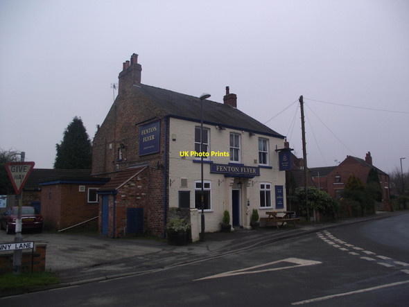 Photo 6"x4" The Fenton Flyer public house Church Fenton c2017