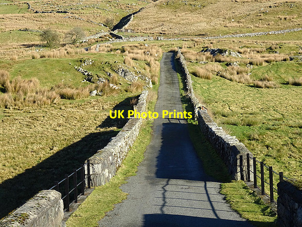 Photo 6"x4" Pont Blaen-Lliw and the road to Llanuwchllyn Blaen-Lliw c2017