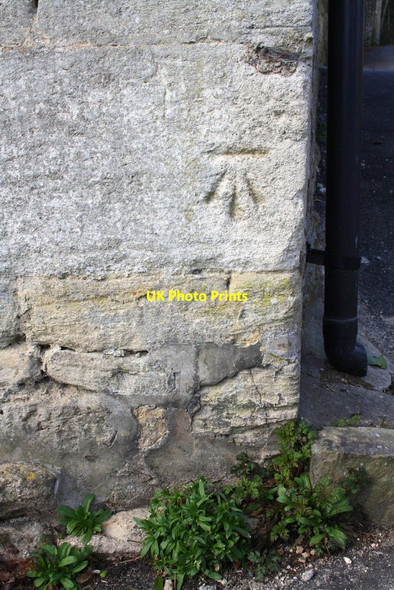 Photo 6"x4" Benchmark on building next to #23 Woolley Street Bradford-On-Avon c2015