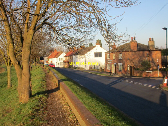 Photo 6"x4" The High Street, Airmyn Goole c2017