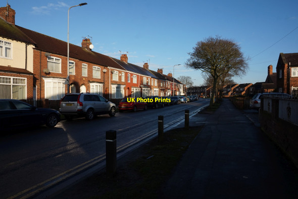 Photo 6"x4" Southcoates Avenue, Hull Summergangs c2017