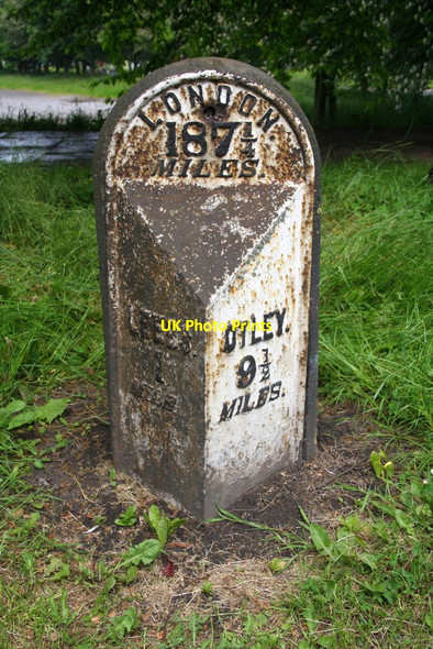 Photo 6"x4" Milestone beside Woodhouse Lane Leeds\/SE3034 c2016