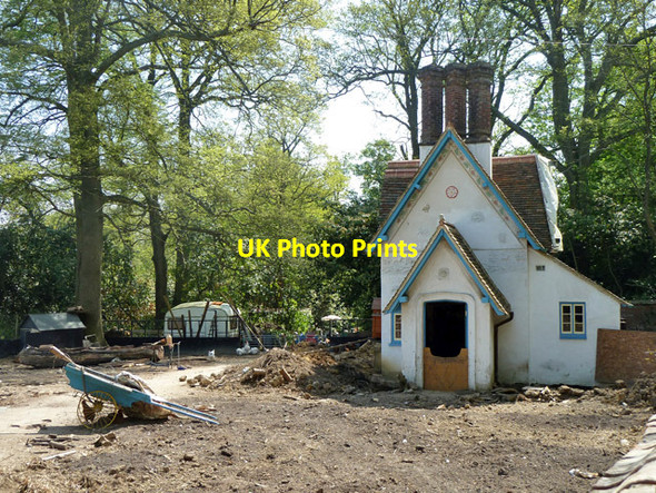 Photo 6"x4" Lodge to Baynard's Park Cranleigh c2011
