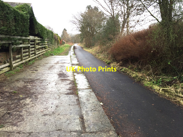 Photo 6"x4" Platform of Dollar Railway Station Dollar c2017