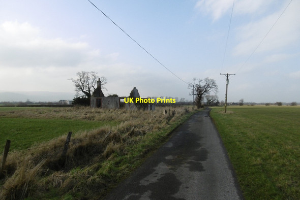 Photo 6"x4" Ruin near Westleys Bridge of Allan c2017