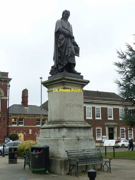 Photo 6"x4" Sir Isaac Newton Statue, Grantham Grantham c2017