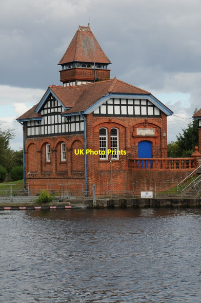 Photo 6"x4" Part of Hythe Pumping Station Egham c2011