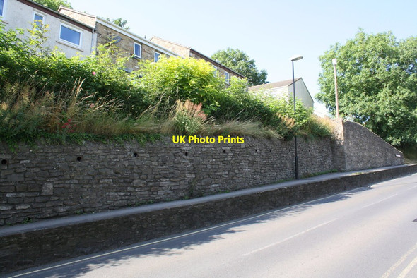 Photo 6"x4" Raised pavement and stone wall on west side of Gallowgate Richmond\/NZ1701 c2016