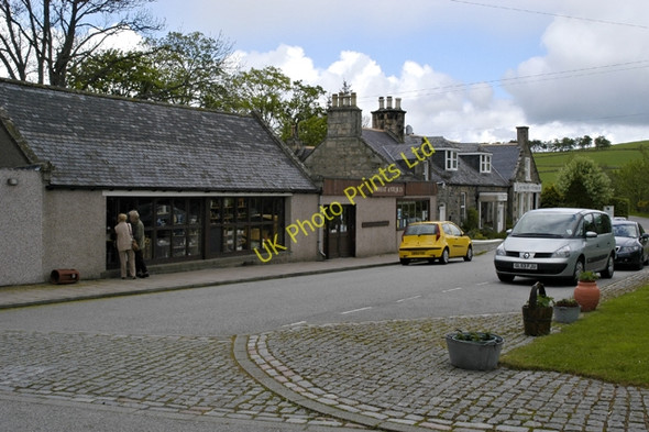 Photo 6"x4" The Mossat Shop Lumsden c2005