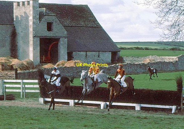Photo 6"x4" Beaufort Hunt Point-Point Races, Didmarton, Gloucestershire 1984 Starveall\/ST7987 c1984
