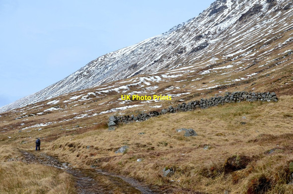 Photo 6"x4" Short length of wall, An Caorann Mor Allt a' Chaorainn Mh\u00f2ir c2017