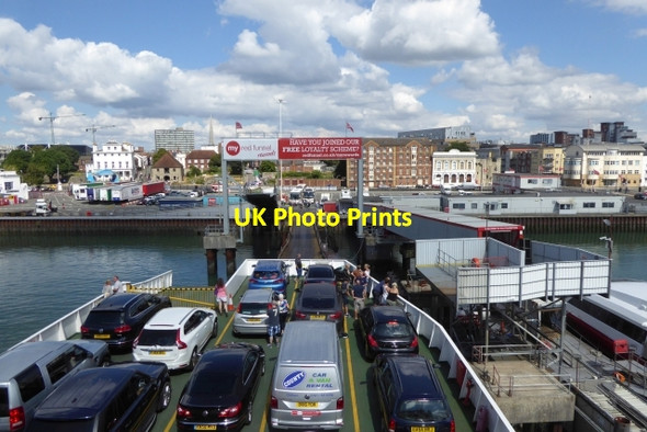 Photo 6"x4" Red Falcon docking Ocean Village c2016