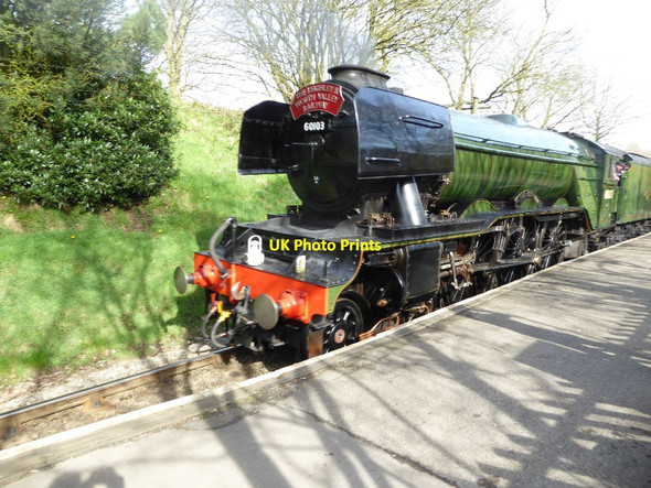 Photo 6"x4" The Flying Scotsman passing through Haworth Station Haworth c2017