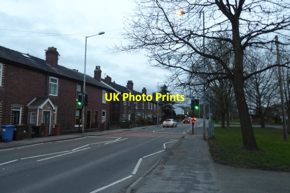 Photo 6"x4" Pedestrian Crossing on Wilmslow Road Cheadle Hulme c2017