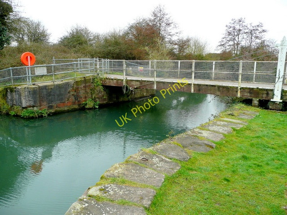 Photo 6"x4" Lydney Harbour Bridge Tutnalls c2009