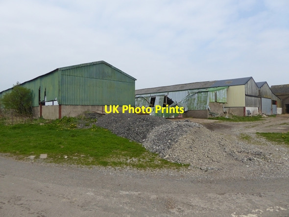 Photo 6"x4" Barns at the Laythes Farm Powhill c2017
