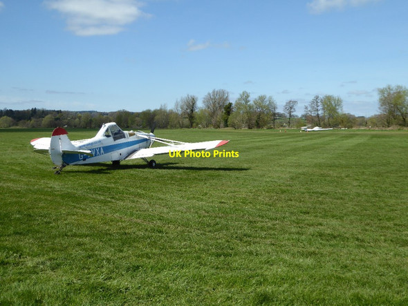 Photo 6"x4" Aircraft at South Wales Gliding Club Gwernesney c2017