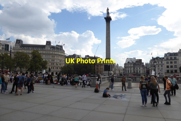 Photo 6"x4" Across Trafalgar Square London c2016