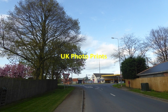 Photo 6"x4" A1079 junction with Sutton Road Barmby Moor c2017