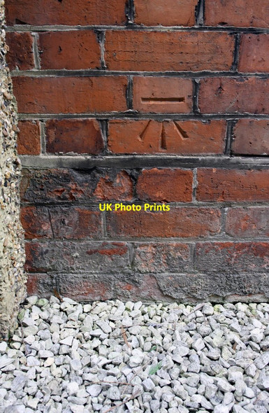 Photo 6"x4" Benchmark on #30 Park Hill Ealing c2016
