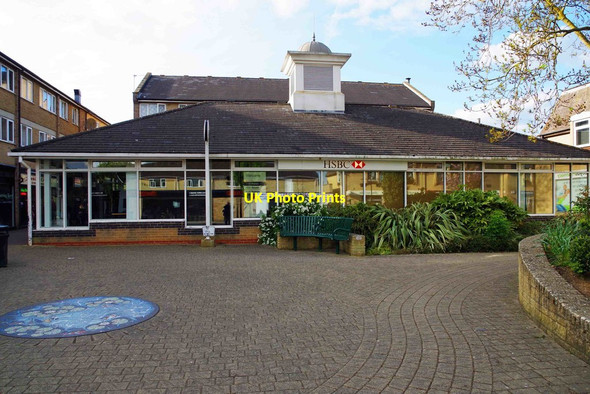 Photo 6"x4" HSBC bank (2), The Tower Centre, Alvescot Road, Carterton, Oxon Carterton\/SP2806 c2017