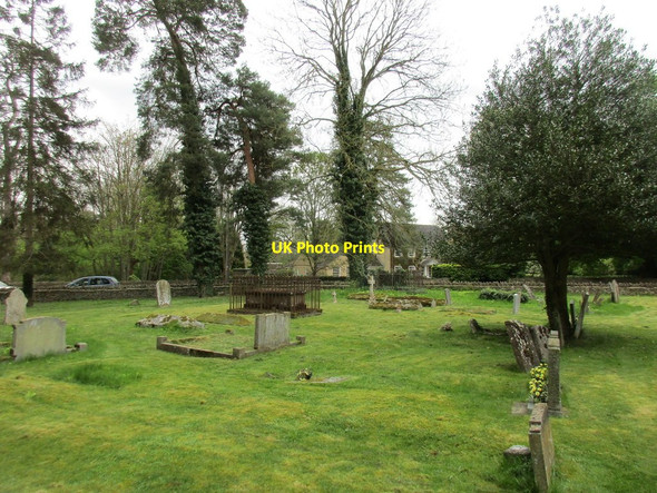 Photo 6"x4" The churchyard, Weston on the Green Weston-on-the-Green c2017