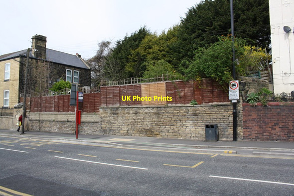 Photo 6"x4" Wall on north side of Stanningley Road west of #340 Pudsey\/SE2233 c2017