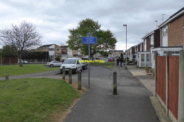 Photo 6"x4" Route 6 joins Buckingham Avenue Hucknall c2017